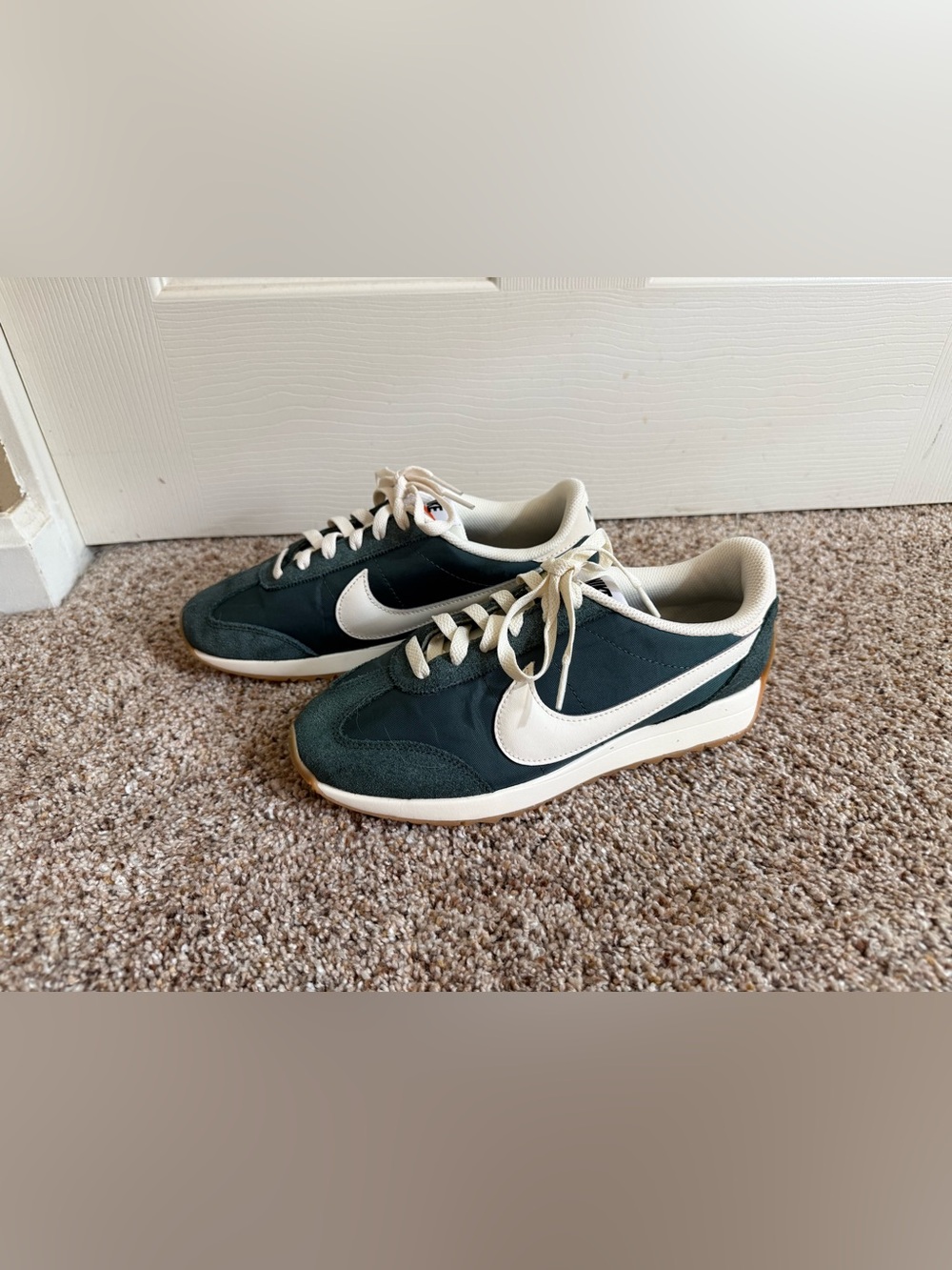 Nike Field General Malachite Green Gum Sneakers Women’s 7